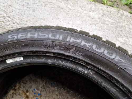 2 KS CELOROČNÍ PNEUMATIKA NOKIAN SEASONPROOF 225/45 R17 94W - 20493