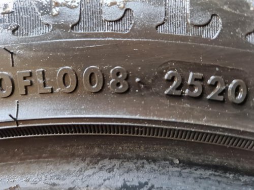 2 KS CELOROČNÍ PNEUMATIKA TOMKET ALLYEAR 3 - 215/55 R16 97V - 20650