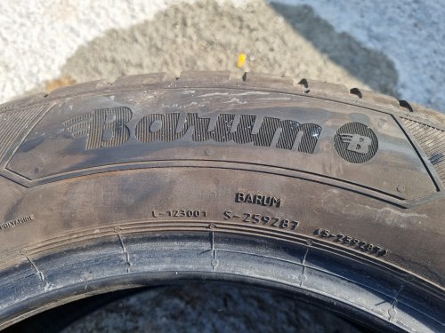 2 KS LETNÍ PNEUMATIKA BARUM BRAVURIS 5 - 185/60 R15 84H - 17855