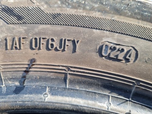 2 KS LETNÍ PNEUMATIKA BARUM BRAVURIS 5 - 185/60 R15 84H - 17855