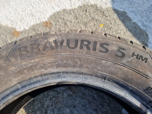 2 KS LETNÍ PNEUMATIKA BARUM BRAVURIS 5 - 185/60 R15 84H - 17855
