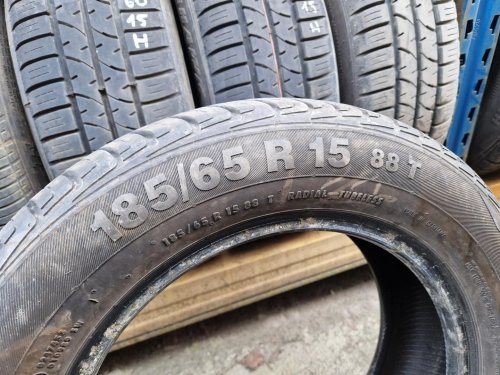 2 KS LETNÍ PNEUMATIKA BARUM 185/65 R15 88T - 12142