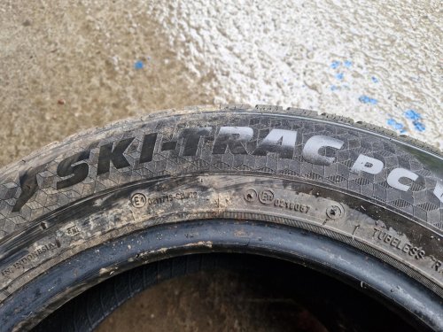 2 KS ZIMNÍ PNEUMATIKA ARMSTRONG SKI-TRAC PC 195/65 R15 91T - 20600