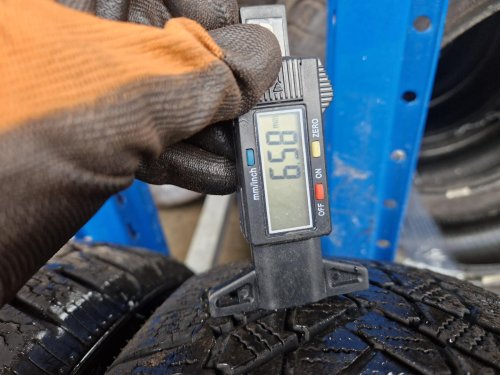 2 KS ZIMNÍ PNEUMATIKA ARMSTRONG SKI-TRAC PC 195/65 R15 91T - 20601
