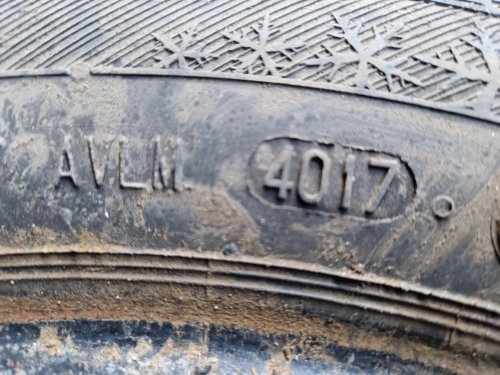 2 KS ZIMNÍ PNEUMATIKA BARUM POLARIS 3 - 155/70 R13 75T - 20423