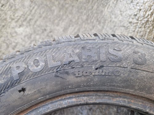 2 KS ZIMNÍ PNEUMATIKA BARUM POLARIS 3 - 185/60 R14 82T - 20577