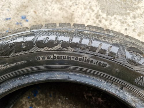 2 KS ZIMNÍ PNEUMATIKA BARUM POLARIS 3 - 185/60 R15 84T - 20289