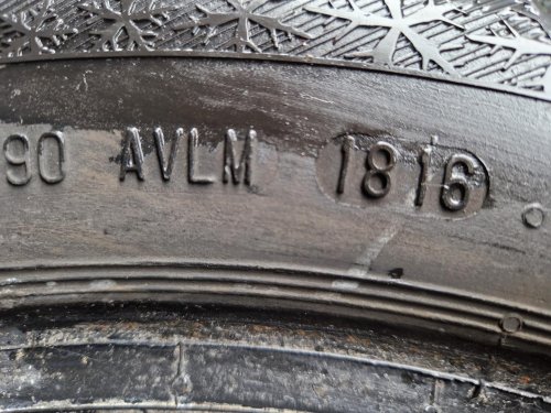 2 KS ZIMNÍ PNEUMATIKA BARUM POLARIS 3 - 185/60 R15 84T - 20289