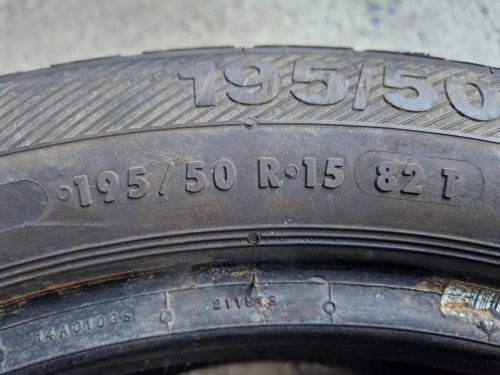 2 KS ZIMNÍ PNEUMATIKA BARUM POLARIS 3 - 195/50 R15 82T - 21156