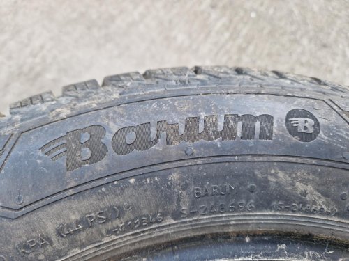 2 KS ZIMNÍ PNEUMATIKA BARUM POLARIS 5 - 155/70 R13 75T - 20388