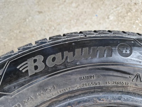2 KS ZIMNÍ PNEUMATIKA BARUM POLARIS 5 - 175/70 R13 82T - 20607