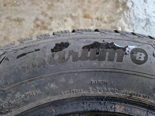 2 KS ZIMNÍ PNEUMATIKA BARUM POLARIS 5 - 185/60 R14 86T - 20605