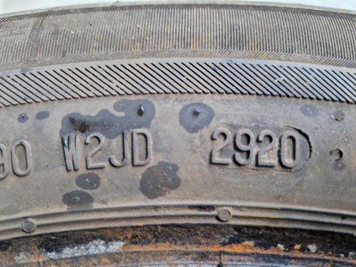 2 KS ZIMNÍ PNEUMATIKA BARUM POLARIS 5 - 185/60 R15 84T - 20735