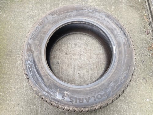 2 KS ZIMNÍ PNEUMATIKA BARUM POLARIS 5 - 195/65 R15 91T - 20283