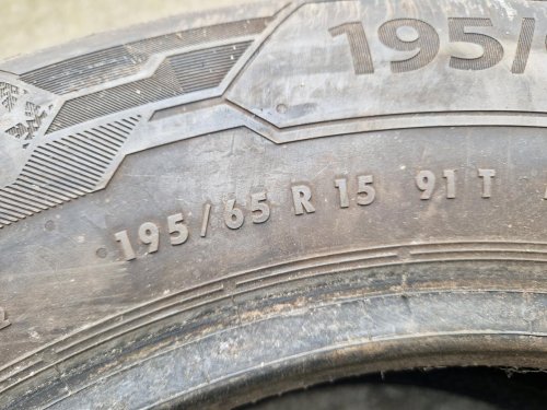 2 KS ZIMNÍ PNEUMATIKA BARUM POLARIS 5 - 195/65 R15 91T - 20284