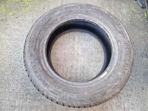 2 KS ZIMNÍ PNEUMATIKA BARUM POLARIS 5 - 195/65 R15 91T - 20381