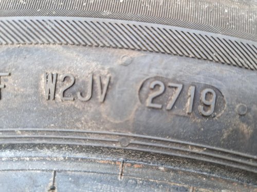 2 KS ZIMNÍ PNEUMATIKA BARUM POLARIS 5 - 205/55 R16 91T - 20301