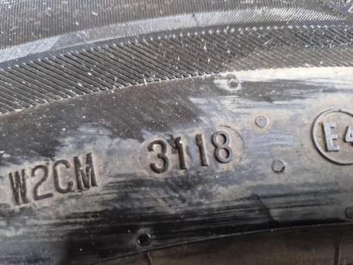 2 KS ZIMNÍ PNEUMATIKA BARUM POLARIS 5 - 245/70 R16 107H - 20296