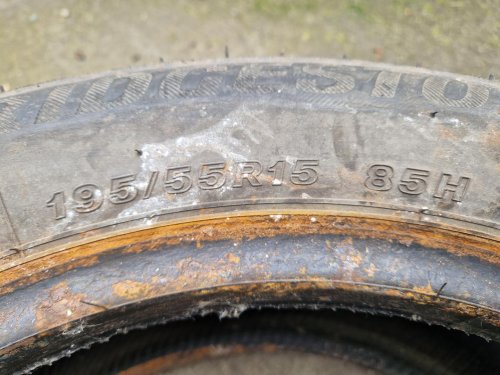 2 KS ZIMNÍ PNEUMATIKA BRIDGESTONE BLIZZAK LM001 - 195/55 R15 85H - 20285