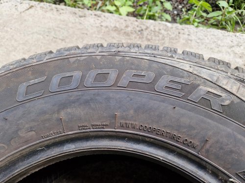 2 KS ZIMNÍ PNEUMATIKA COOPER WEATHER-MASTER WSC 245/70 R16 107T - 20595