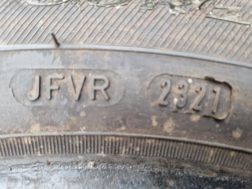 2 KS ZIMNÍ PNEUMATIKA DEBICA FRIGO 185/60 R15 88T - 20573