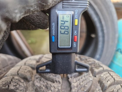 2 KS ZIMNÍ PNEUMATIKA DEBICA FRIGO 185/65 R15 88T - 20278