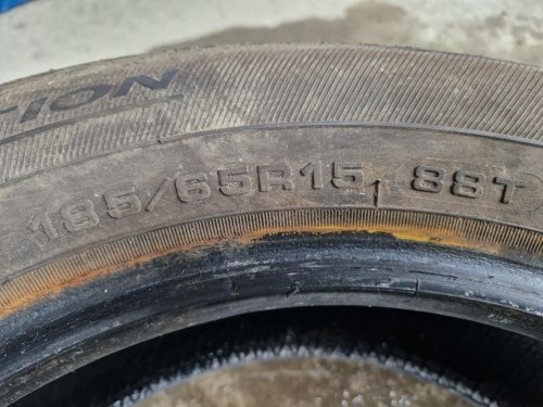 2 KS ZIMNÍ PNEUMATIKA DEBICA FRIGO 185/65 R15 88T - 20583
