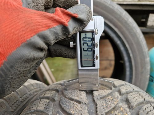 2 KS ZIMNÍ PNEUMATIKA DEBICA FRIGO 195/60 R15 88T - 20561