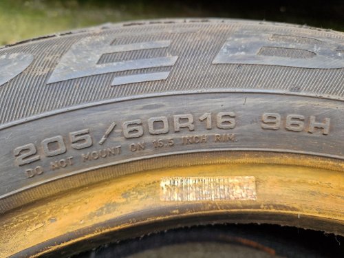 2 KS ZIMNÍ PNEUMATIKA DEBICA FRIGO HP2 205/60 R16 96H - 20359