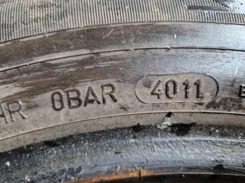 2 KS ZIMNÍ PNEUMATIKA DUNLOP SP WINTER RESPOSE 175/70 R14 88T - 20401