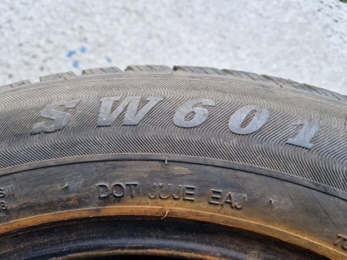2 KS ZIMNÍ PNEUMATIKA GOODRIDE SW601 - 205/60 R16 92H - 20956