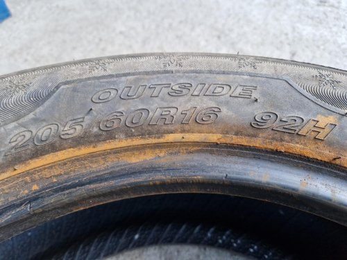 2 KS ZIMNÍ PNEUMATIKA GOODRIDE SW601 - 205/60 R16 92H - 20956