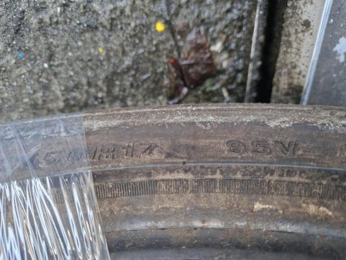 2 KS ZIMNÍ PNEUMATIKA GRIPMAX SUREGRIP PRO WINTER 215/50 R17 95V - 20599