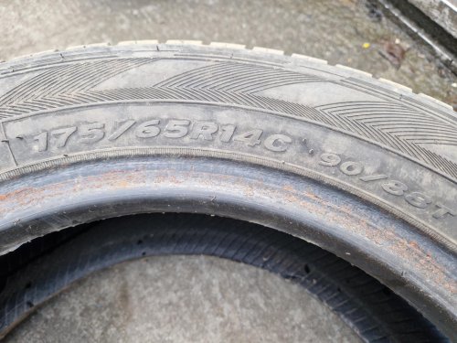 2 KS ZIMNÍ PNEUMATIKA HANKOOK WINTER RW06 - 175/65 R14 C 90/88T - 20598