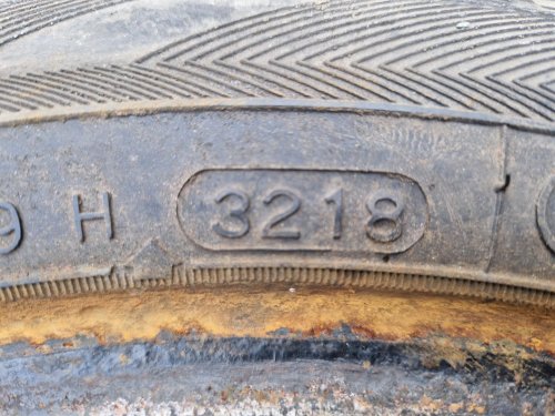 2 KS ZIMNÍ PNEUMATIKA HANKOOK WINTER RW06 - 175/65 R14 C 90/88T - 20598