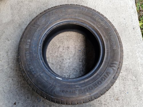 2 KS ZIMNÍ PNEUMATIKA HIFLY VIGOROUS HT 601 - 225/70 R16 103H - 21161