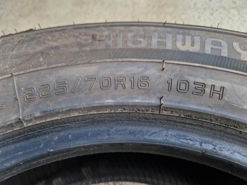 2 KS ZIMNÍ PNEUMATIKA HIFLY VIGOROUS HT 601 - 225/70 R16 103H - 21161