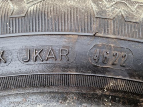 2 KS ZIMNÍ PNEUMATIKA KELLY WINTER ST 175/65 R14 82T - 20458