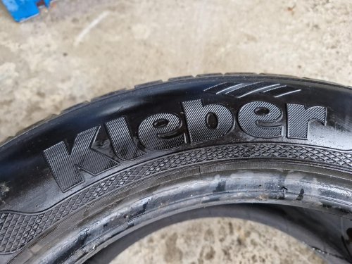 2 KS ZIMNÍ PNEUMATIKA KLEBER DYNAXER HP3 - 195/60 R15 88H - 20397