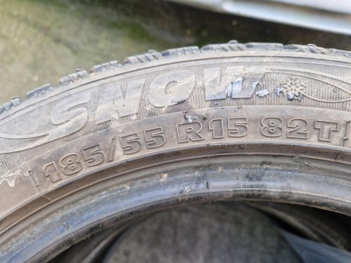 2 KS ZIMNÍ PNEUMATIKA KORMORAN SNOW 185/55 R15 82T - 20575