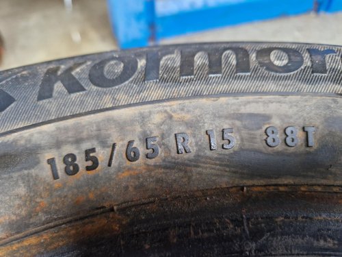 2 KS ZIMNÍ PNEUMATIKA KORMORAN SNOW PRO 185/65 R15 88T - 20508