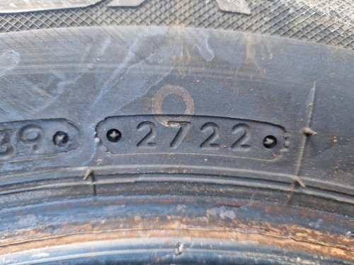 2 KS ZIMNÍ PNEUMATIKA LASSA SNOWAYS 4 - 195/65 R15 91H - 20379