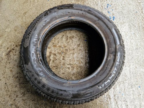 2 KS ZIMNÍ PNEUMATIKA LASSA SNOWAYS 4 - 195/65 R15 91H - 20407