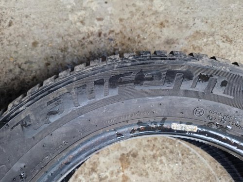 2 KS ZIMNÍ PNEUMATIKA LAUFENN FIT + 195/65 R15 91T - 20504