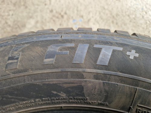 2 KS ZIMNÍ PNEUMATIKA LAUFENN FIT + 195/65 R15 91T - 20522