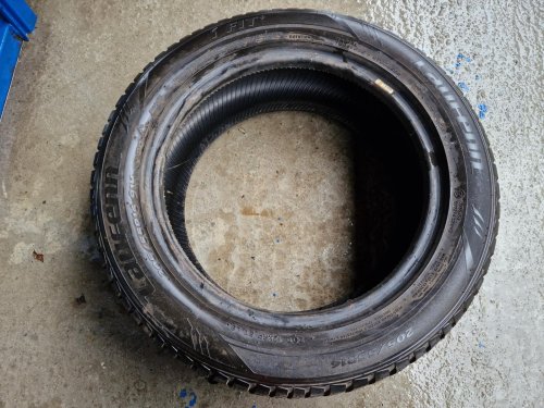 2 KS ZIMNÍ PNEUMATIKA LAUFENN FIT + 205/55 R16 91H - 20391