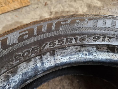 2 KS ZIMNÍ PNEUMATIKA LAUFENN FIT  205/55 R16 91H - 20648
