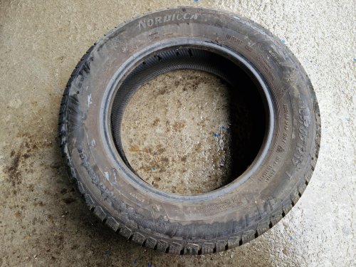 2 KS ZIMNÍ PNEUMATIKA MATADOR NORDICCA 185/65 R15 88T - 20404