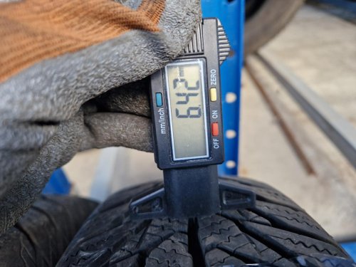 2 KS ZIMNÍ PNEUMATIKA MATADOR SIBIR SNOW 155/70 R13 75T - 21063