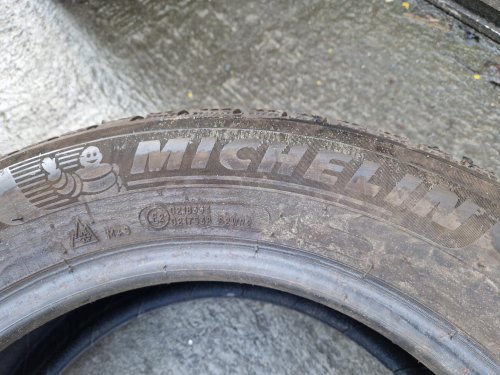 2 KS ZIMNÍ PNEUMATIKA MICHELIN ALPIN 6 185/65 R15 88T - 20281